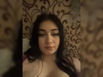 BabyMilia717  live sex cam
