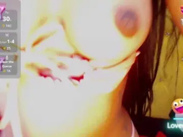 Blackstar011  live sex cam