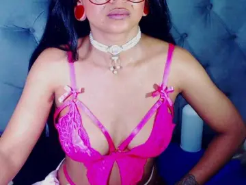 Blackstar011  live sex cam