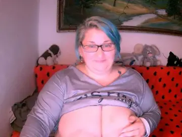 BlondyBigBoobs  live sex cam
