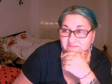 BlondyBigBoobs  live sex cam