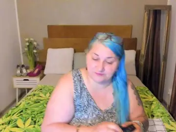BlondyBigBoobs  live sex cam