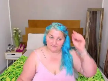 BlondyBigBoobs  live sex cam