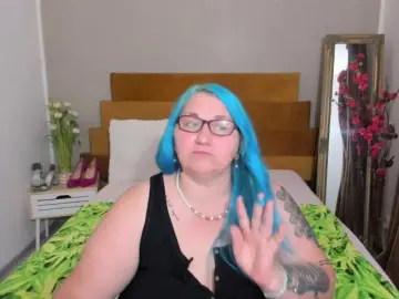 BlondyBigBoobs  live sex cam