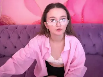 CyrenaLuxe  live sex cam