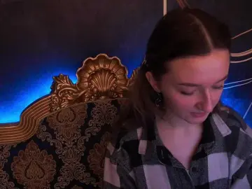 CyrenaLuxe  live sex cam