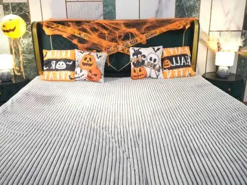 CyrenaLuxe  live sex cam