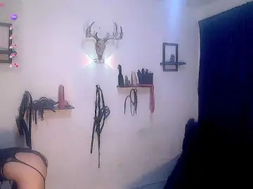 DakariaHills  live sex cam