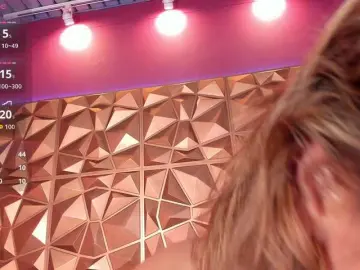 ZoeDivine  live sex cam