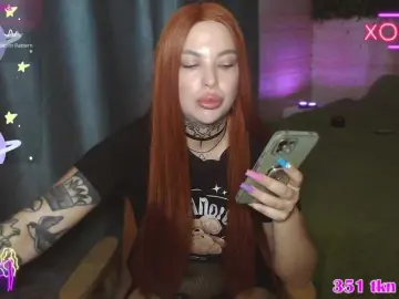 -alexis-  live sex cam