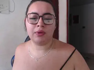 GraceYuly  live sex cam