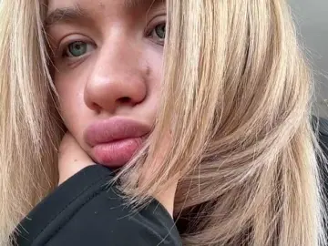Kaderii1  live sex cam