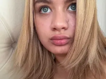 Kaderii1  live sex cam