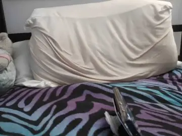Gamergurl3000  live sex cam