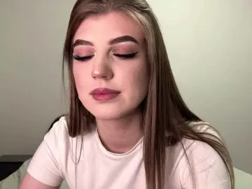 KathieBanister  live sex cam