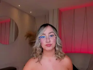 NovaSinclair  live sex cam