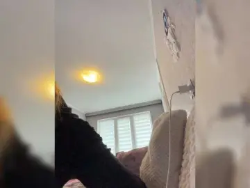 Sweetkarinaa  live sex cam