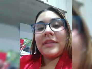 AlannaRousse  live sex cam