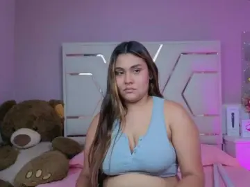 AlannaRousse  live sex cam