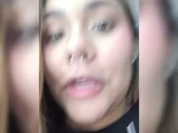 AlannaRousse  live sex cam