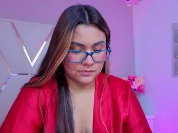 AlannaRousse  live sex cam