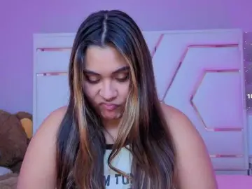 AlannaRousse  live sex cam