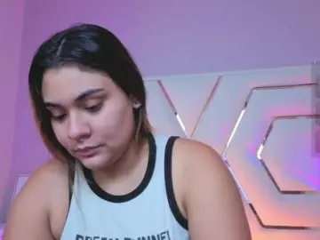 AlannaRousse  live sex cam