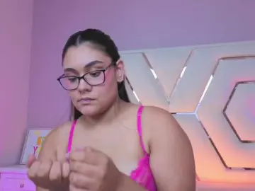 AlannaRousse  live sex cam
