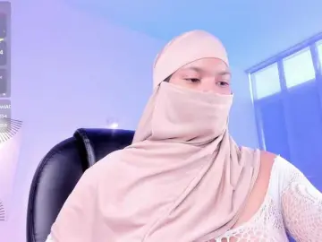 Aura-cuutee  live sex cam