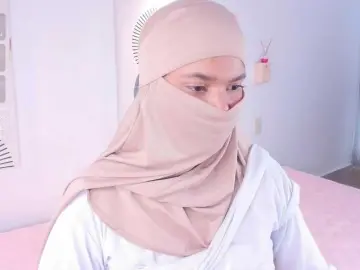 Aura-cuutee  live sex cam