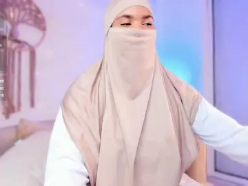 Aura-cuutee  live sex cam