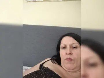 Bela40  live sex cam