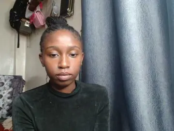 Boughie-birdy  live sex cam