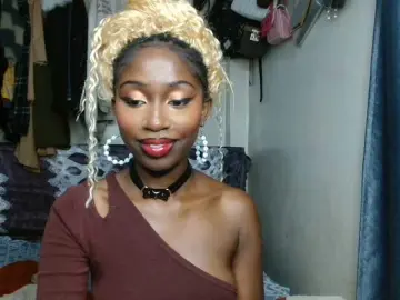 Boughie-birdy  live sex cam
