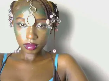 Boughie-birdy  live sex cam