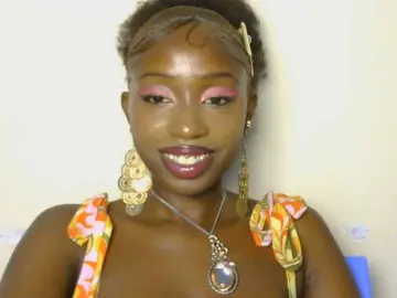 Boughie-birdy  live sex cam