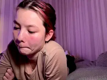 JennyHolmers  live sex cam