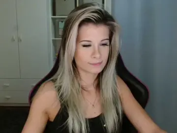 KristineNatural  live sex cam