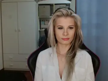 KristineNatural  live sex cam