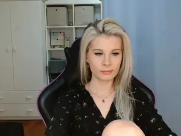 KristineNatural  live sex cam