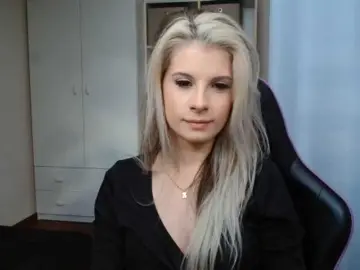 KristineNatural  live sex cam