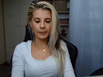 KristineNatural  live sex cam