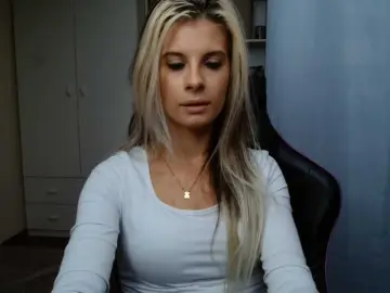KristineNatural  live sex cam