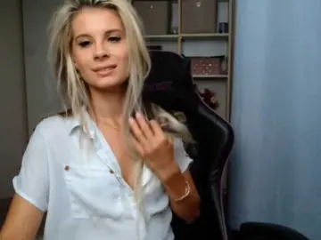 KristineNatural  live sex cam