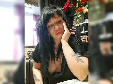 Kukla399  live sex cam
