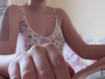 Mary2606  live sex cam