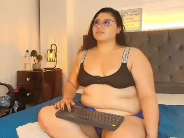 Moonnblue  live sex cam