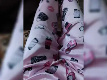 ZaraSss  live sex cam