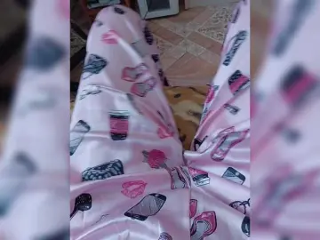 ZaraSss  live sex cam