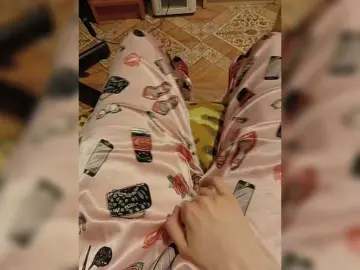 ZaraSss  live sex cam